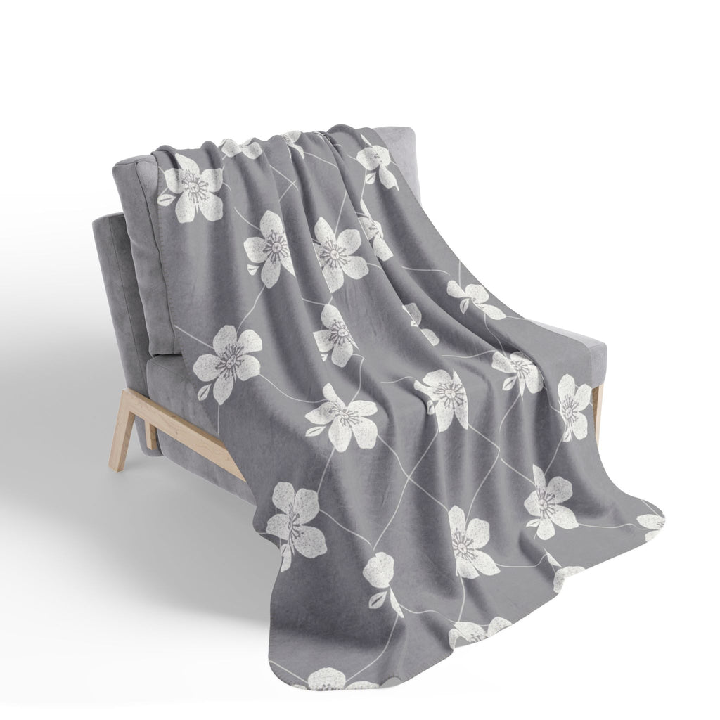 Cool Gray 🩶 Floral Fleece Sherpa Blanket Throw
